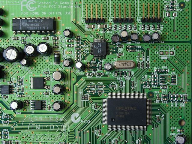 /blumia/deepin-ocr/raw/commit/b834d19c00367e77969154c9f12ca891e6c4bbfa/3rdparty/opencv-4.5.4/samples/data/board.jpg